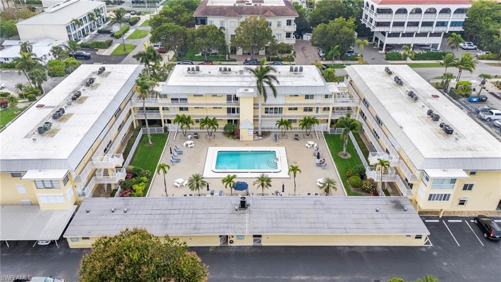 1100 8th Ave S 128h, Naples, FL 34102-12