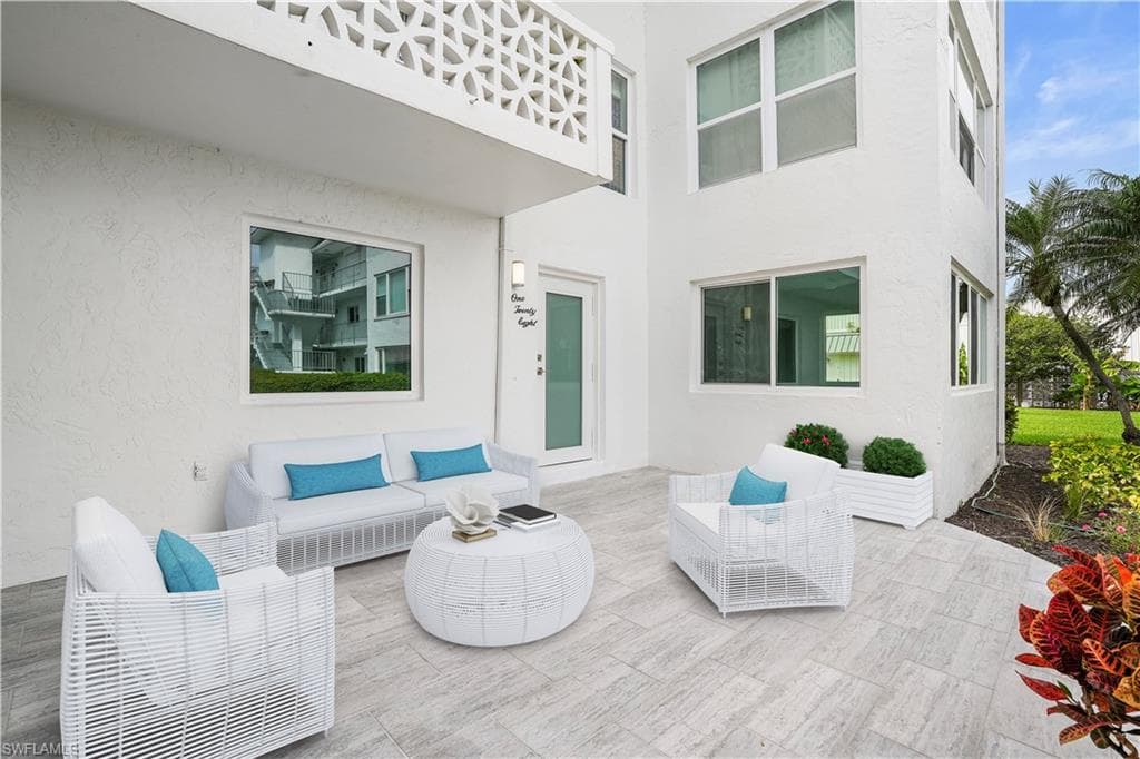 1100 8th Ave S 128h, Naples, FL 34102-2