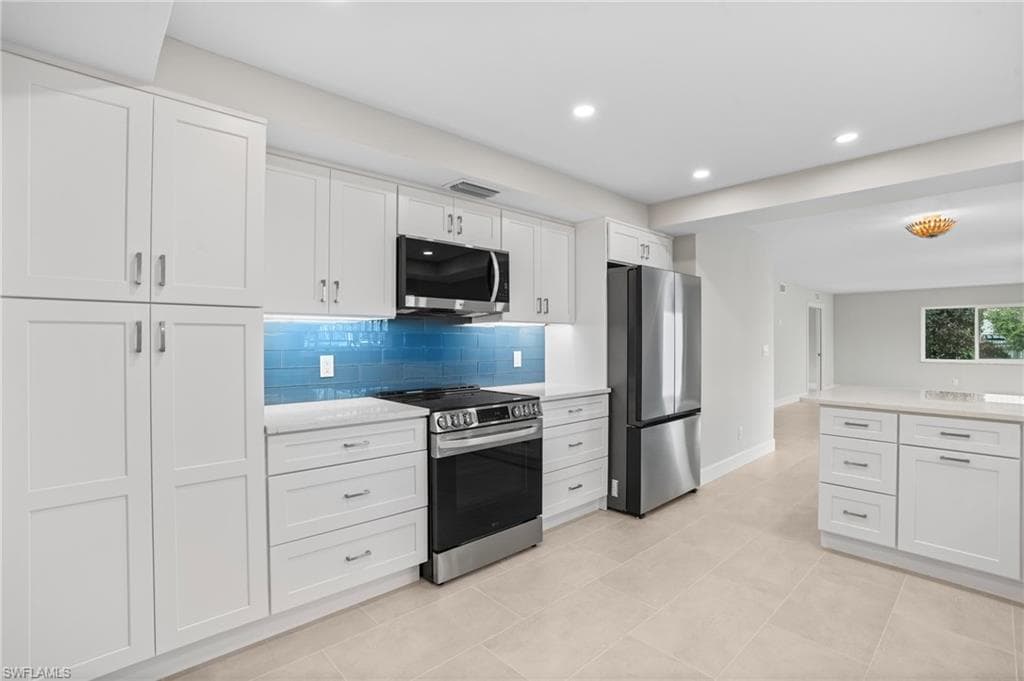 1100 8th Ave S 128h, Naples, FL 34102-4