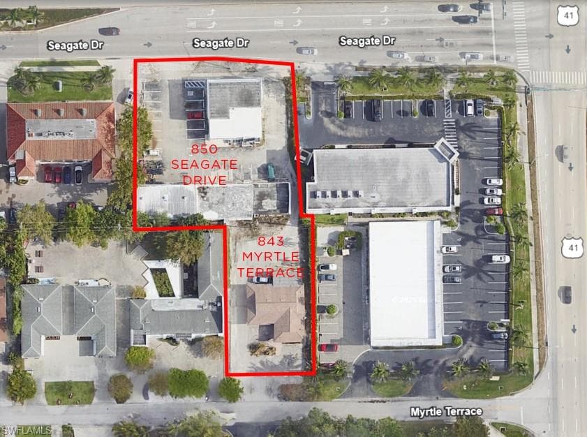 843 Myrtle Ter, Naples, FL 34103-5