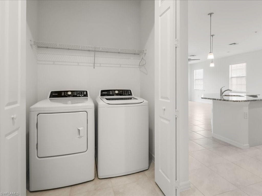 26139 Palace Ln 202, Bonita Springs, FL 34135-26