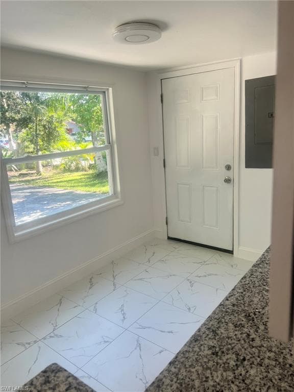 2480 Andrew Dr, Naples, FL 34112-5