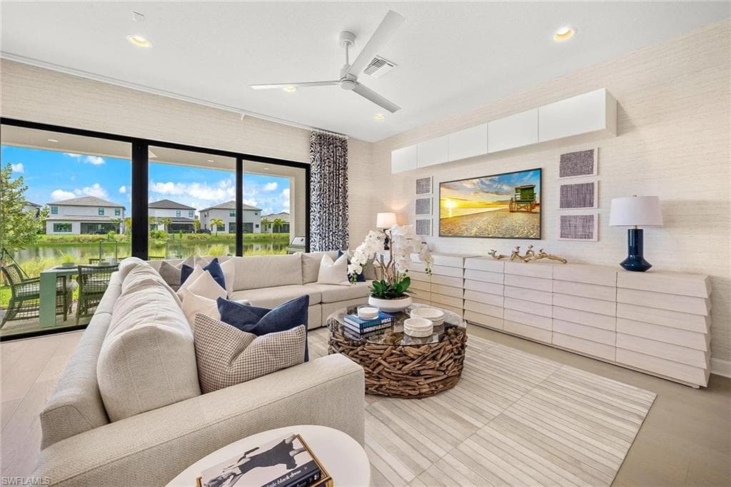 12797 Springbrook Ct, Estero, FL 33928-6