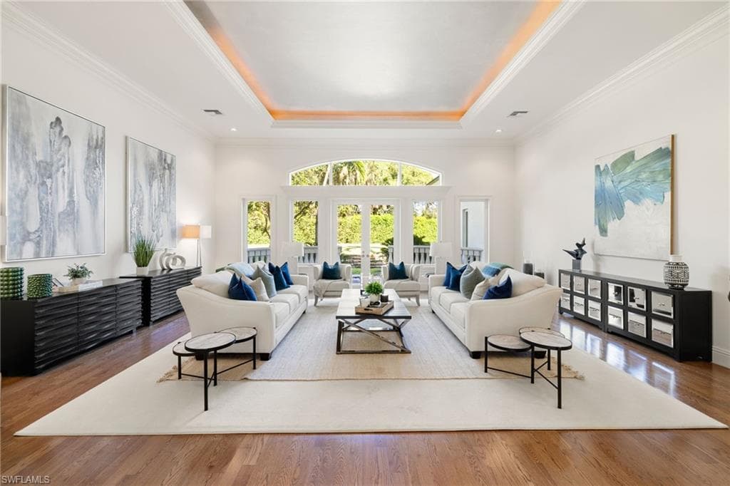 185 Tupelo Rd, Naples, FL 34108-10