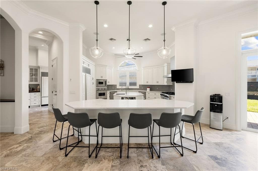 185 Tupelo Rd, Naples, FL 34108-14