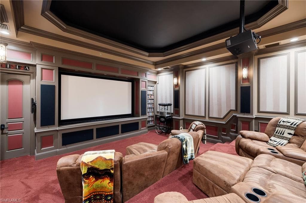 185 Tupelo Rd, Naples, FL 34108-34