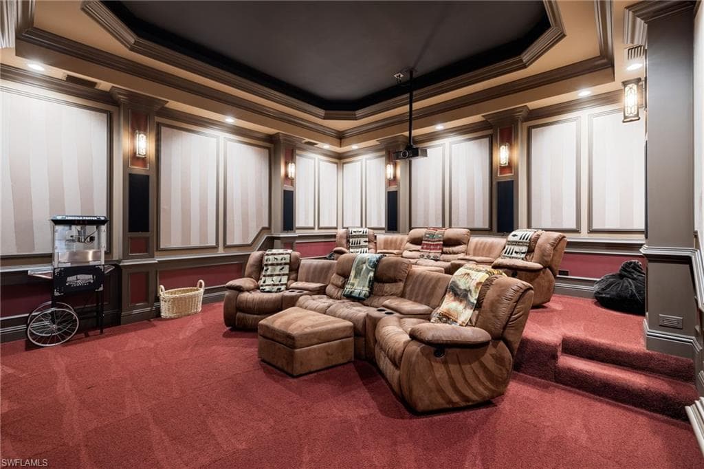 185 Tupelo Rd, Naples, FL 34108-35