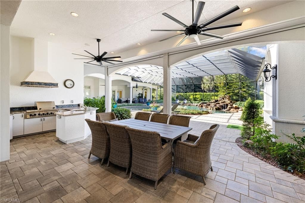 185 Tupelo Rd, Naples, FL 34108-36