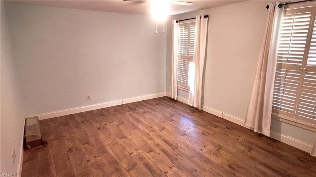 537 Landmark Dr, Naples, FL 34112-12