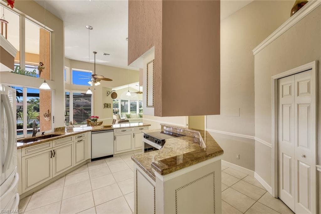 28071 Winthrop Cir, Bonita Springs, FL 34134-17