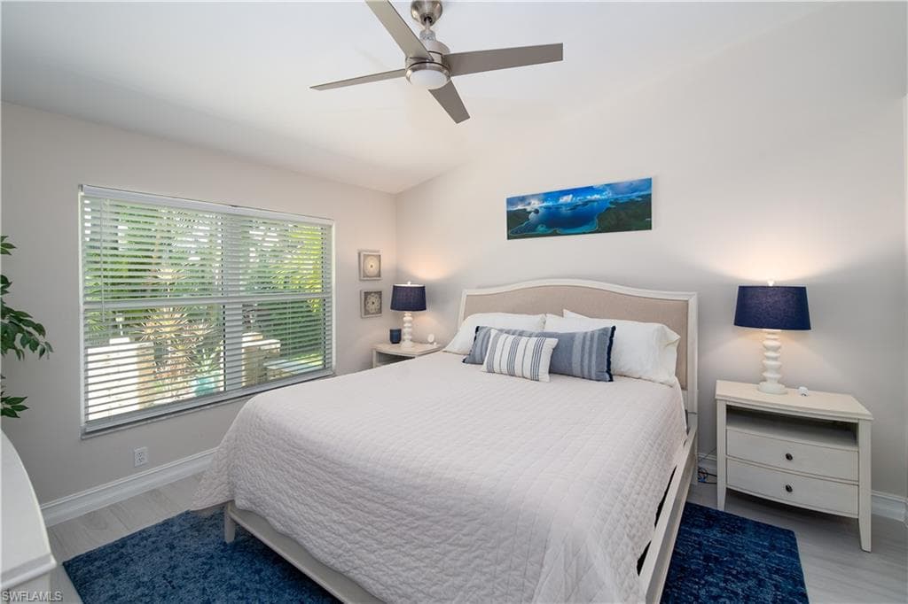 5433 Whitten Dr 106, Naples, FL 34104-9