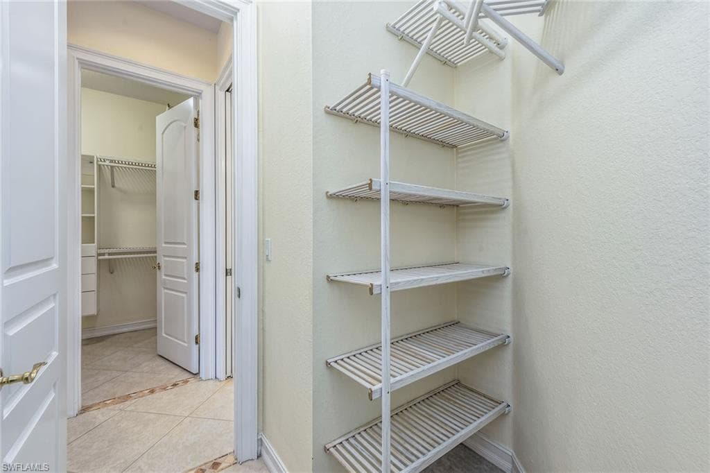 7754 Mulberry Ln, Naples, FL 34114-20