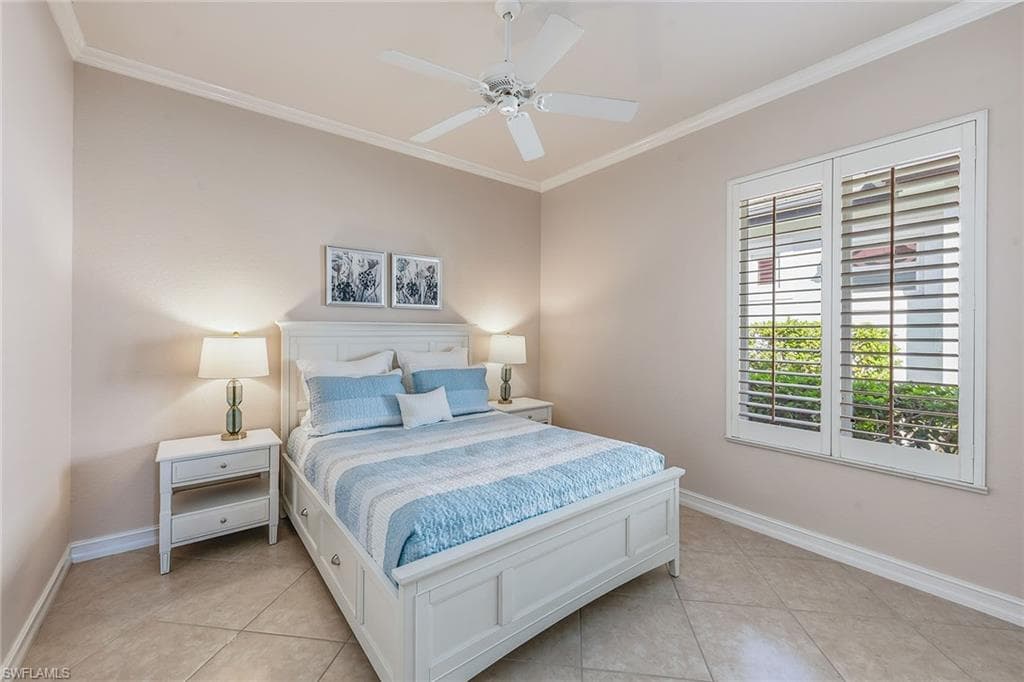 7754 Mulberry Ln, Naples, FL 34114-23