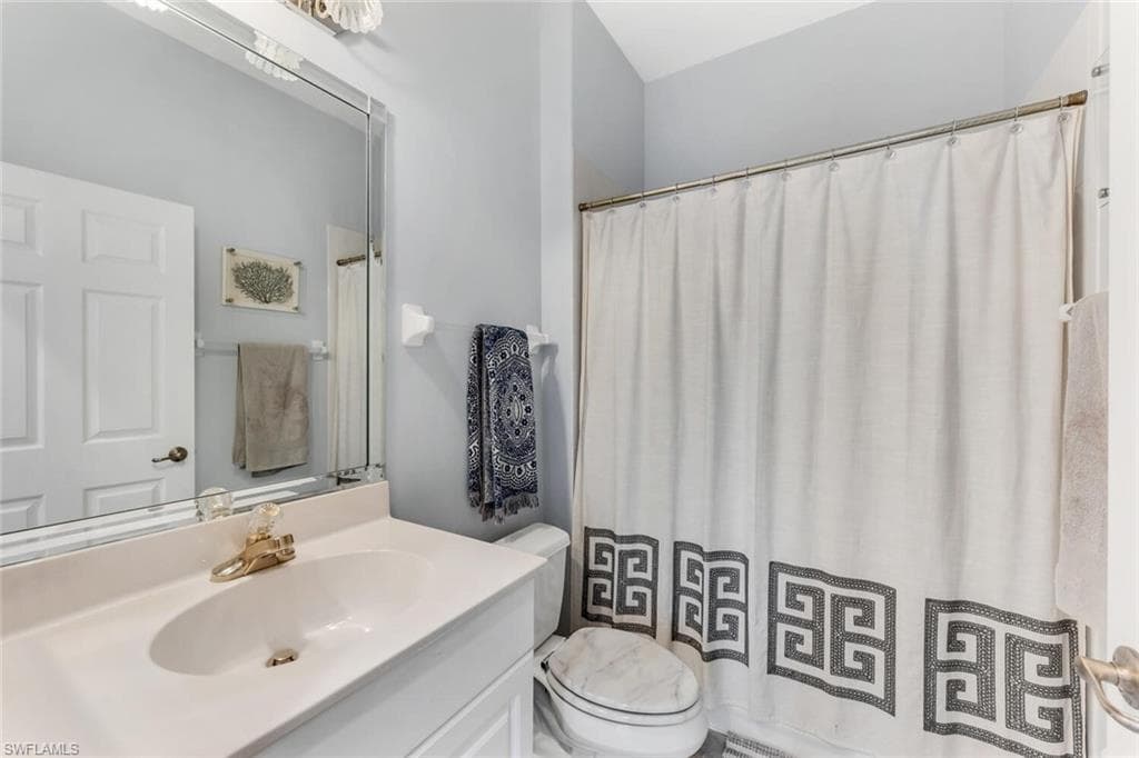 608 Vintage Reserve Ln 24c, Naples, FL 34119-16