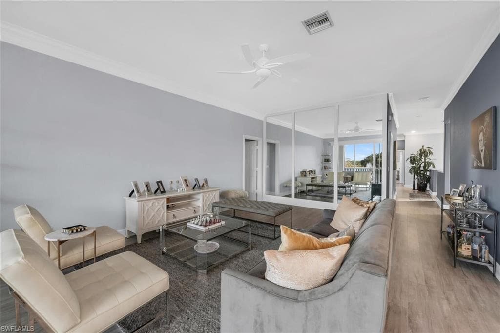 608 Vintage Reserve Ln 24c, Naples, FL 34119-5