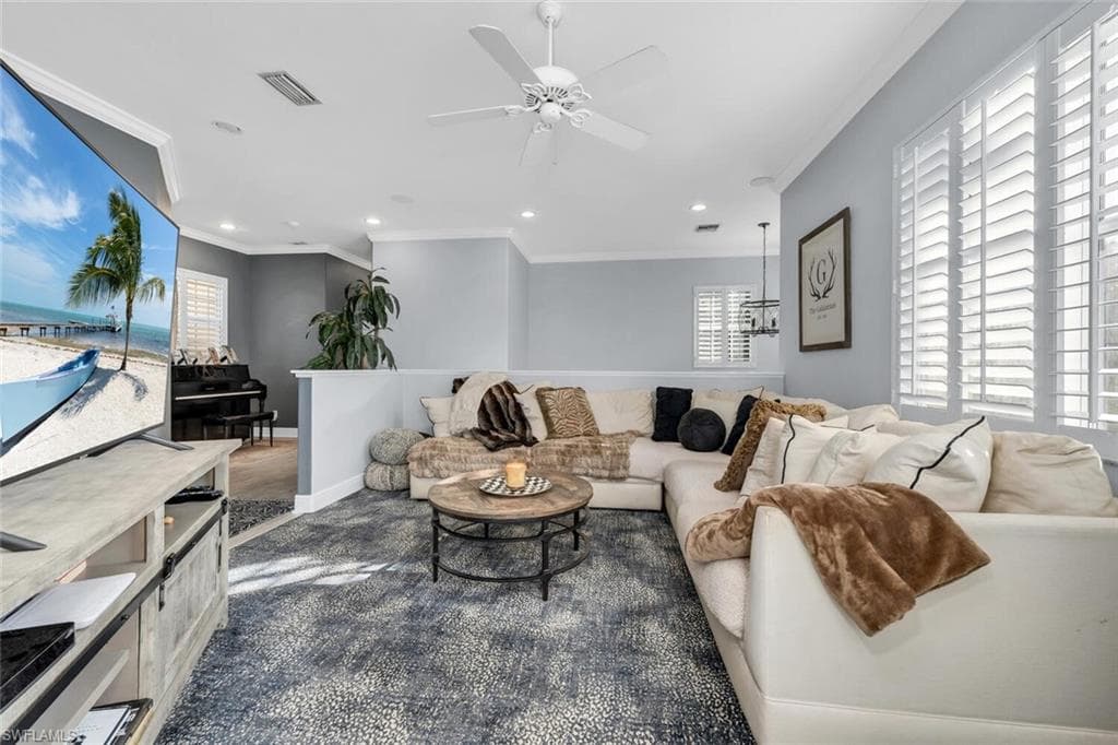 608 Vintage Reserve Ln 24c, Naples, FL 34119-7