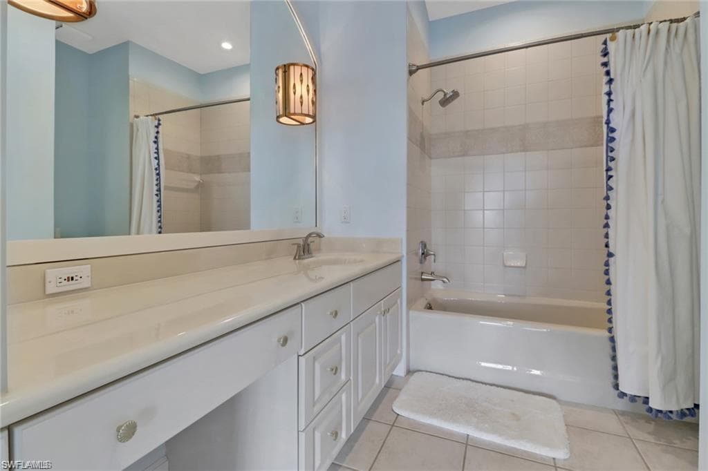 1180 Blue Hill Creek Dr, Marco Island, FL 34145-32