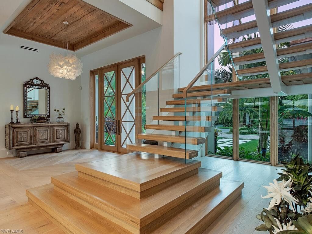 860 Admiralty Parade E, Naples, FL 34102-13