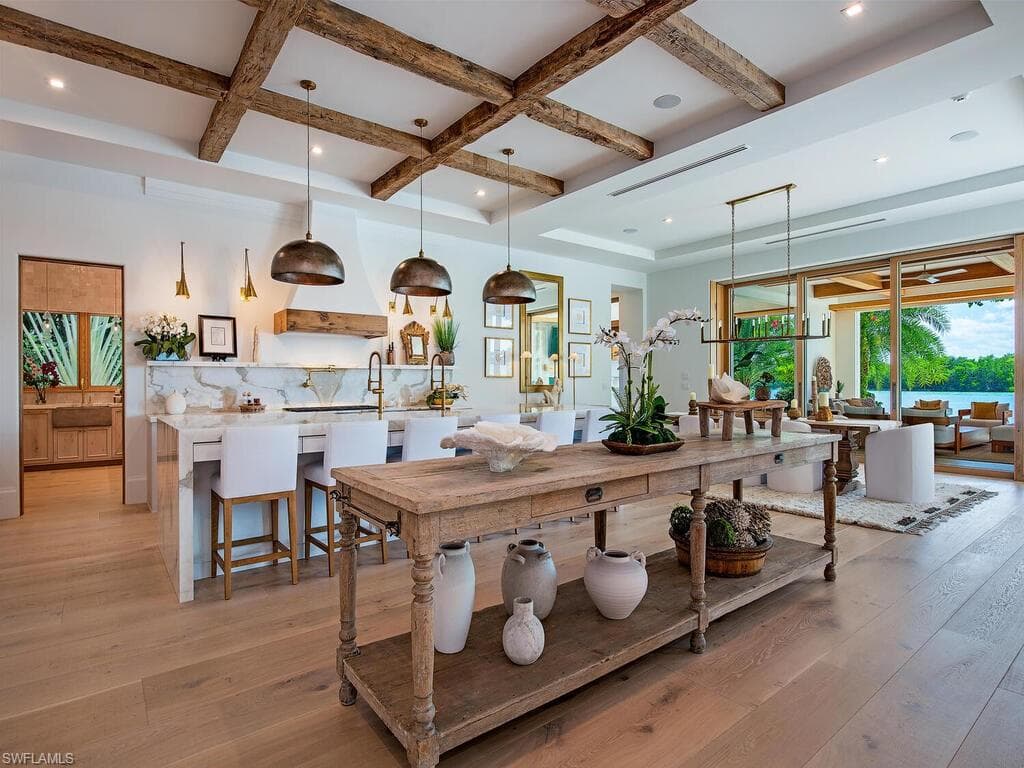 860 Admiralty Parade E, Naples, FL 34102-15