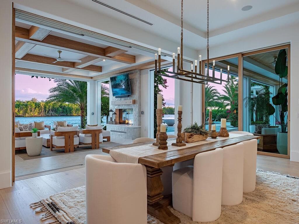 860 Admiralty Parade E, Naples, FL 34102-19