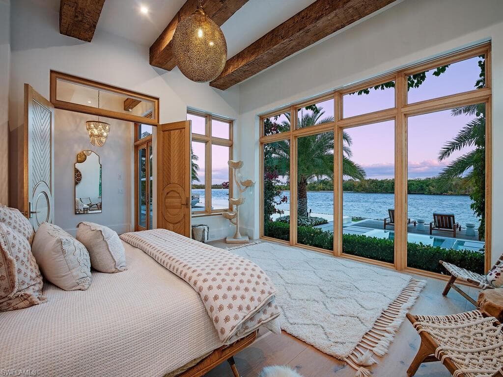 860 Admiralty Parade E, Naples, FL 34102-22