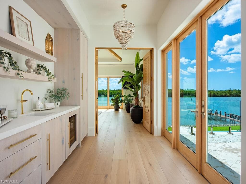 860 Admiralty Parade E, Naples, FL 34102-29