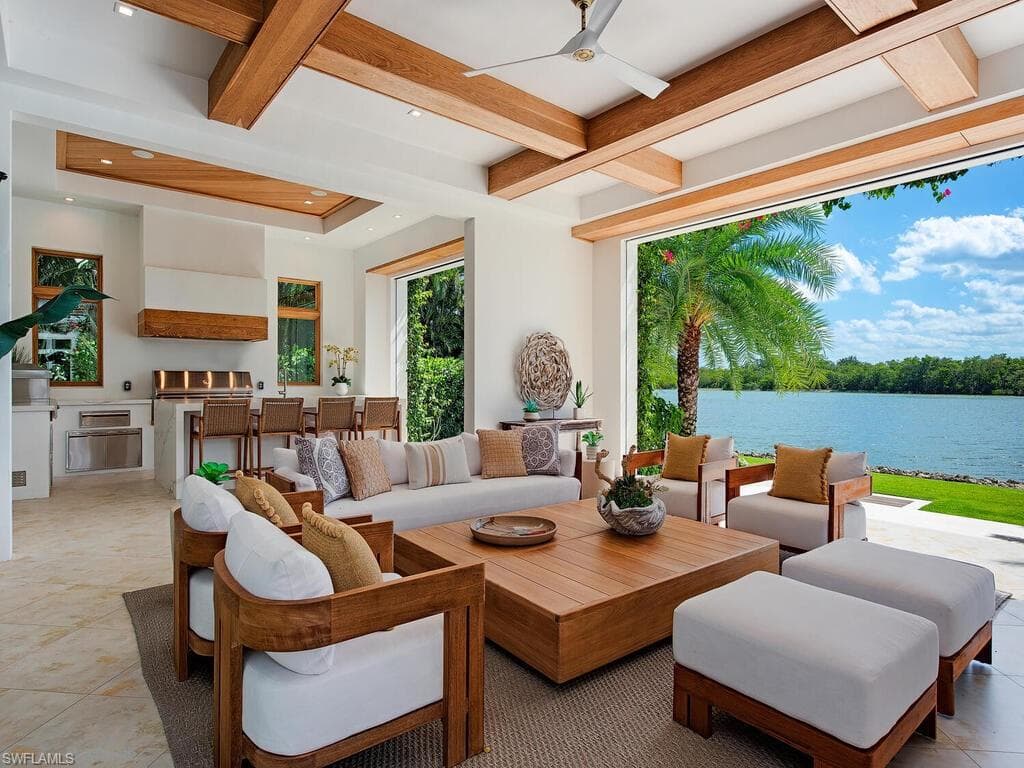 860 Admiralty Parade E, Naples, FL 34102-38