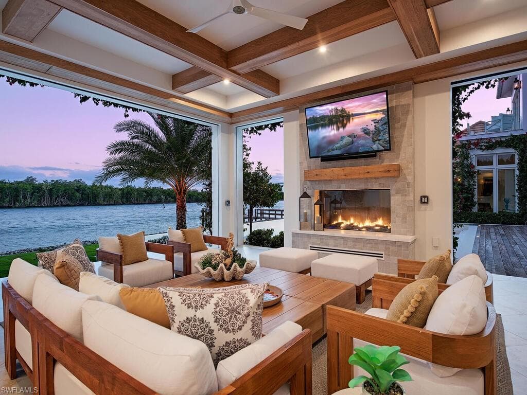 860 Admiralty Parade E, Naples, FL 34102-39