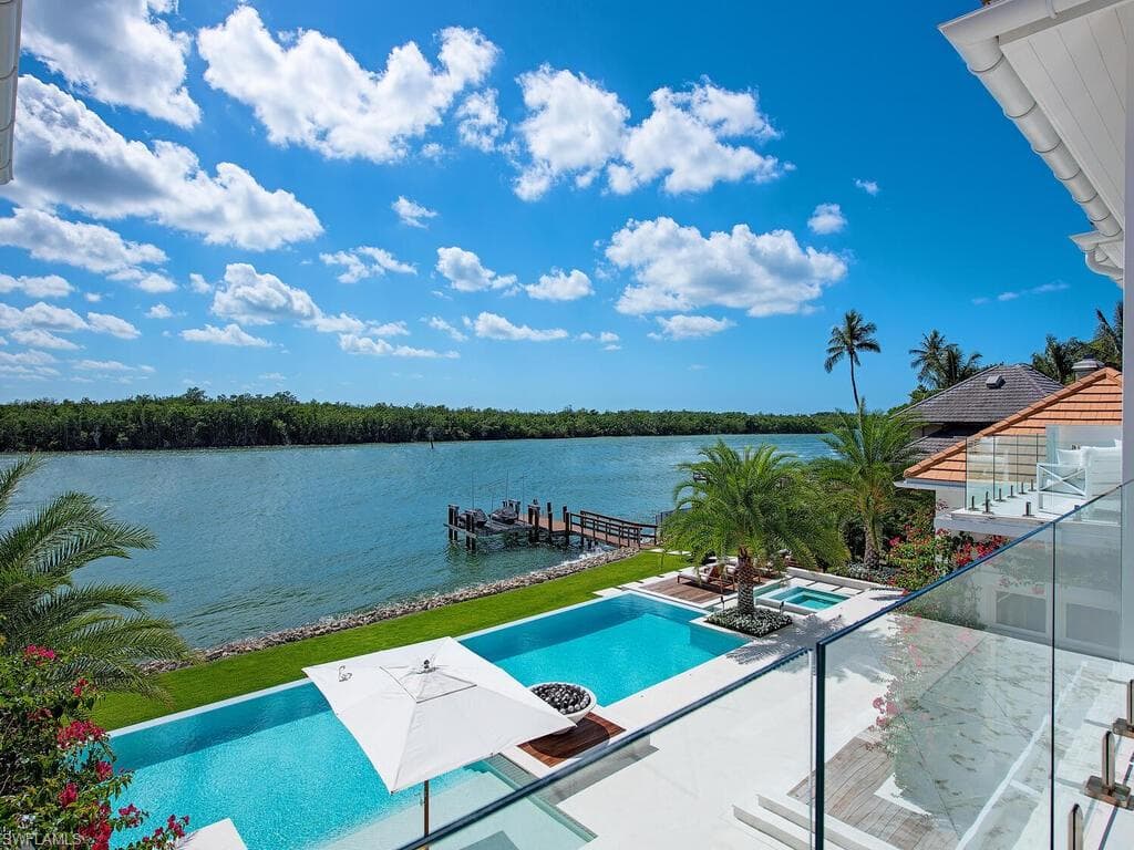 860 Admiralty Parade E, Naples, FL 34102-41