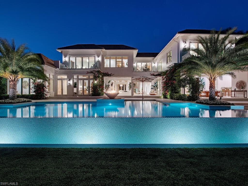 860 Admiralty Parade E, Naples, FL 34102-43