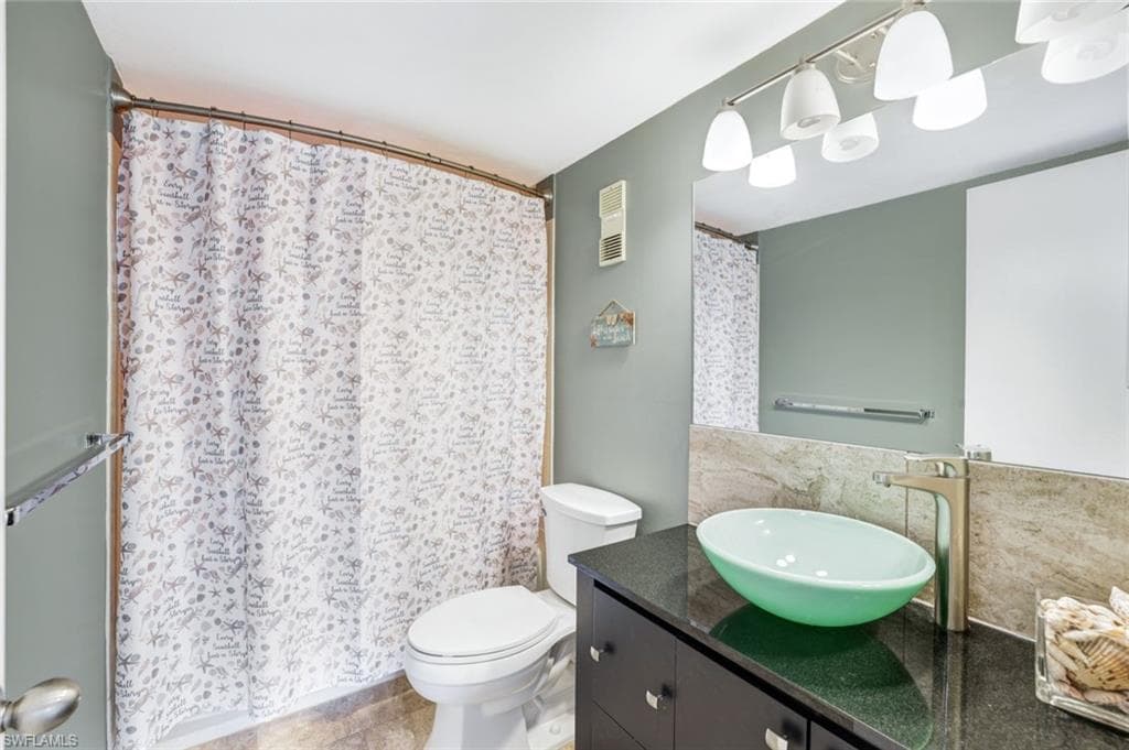 260 Seaview Ct 309, Marco Island, FL 34145-15