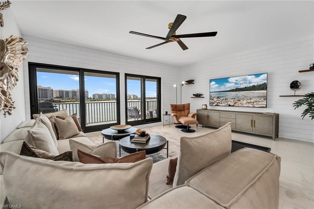 533 La Peninsula Blvd 533, Naples, FL 34113-10