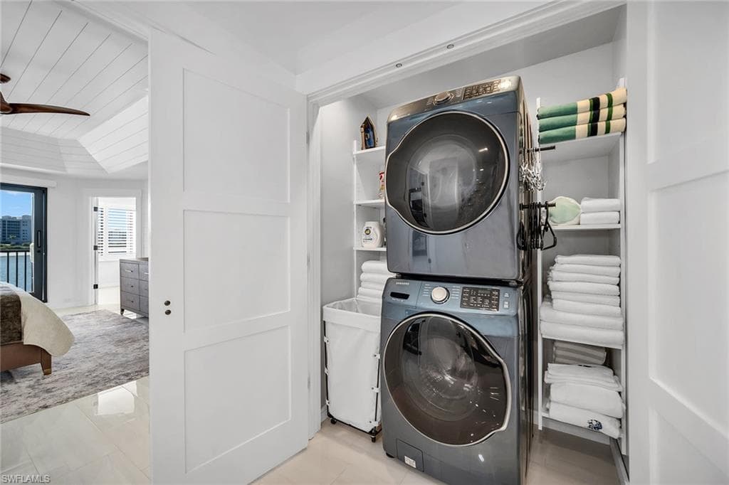 533 La Peninsula Blvd 533, Naples, FL 34113-25