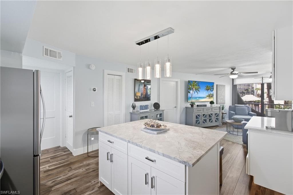 1011 Anglers Cv H201, Marco Island, FL 34145-10