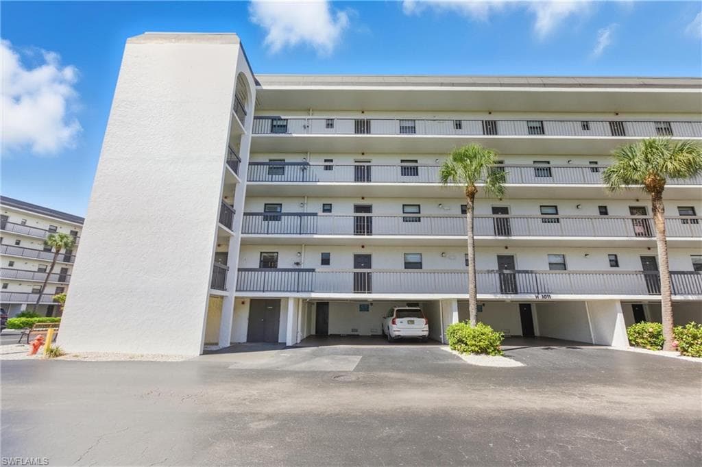 1011 Anglers Cv H201, Marco Island, FL 34145-32