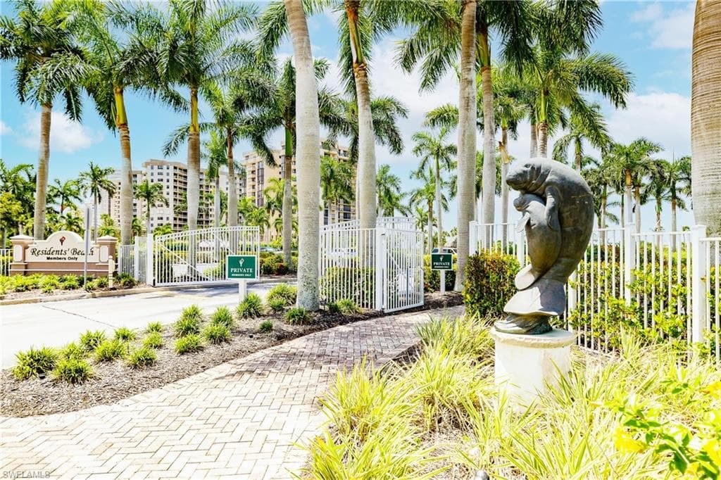 1011 Anglers Cv H201, Marco Island, FL 34145-42