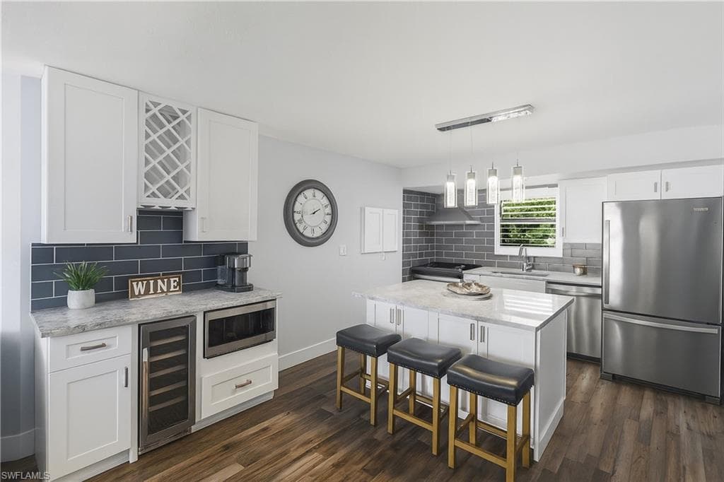 1011 Anglers Cv H201, Marco Island, FL 34145-6