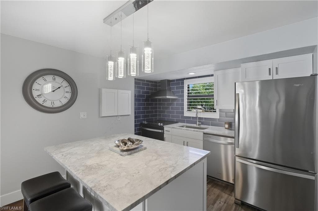 1011 Anglers Cv H201, Marco Island, FL 34145-7