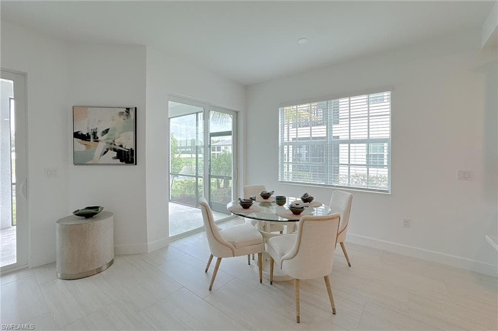 16881 Fairgrove Way 7-102, Naples, FL 34110-16