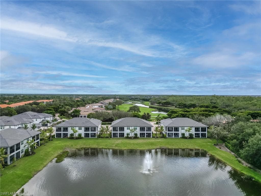 16881 Fairgrove Way 7-102, Naples, FL 34110-3