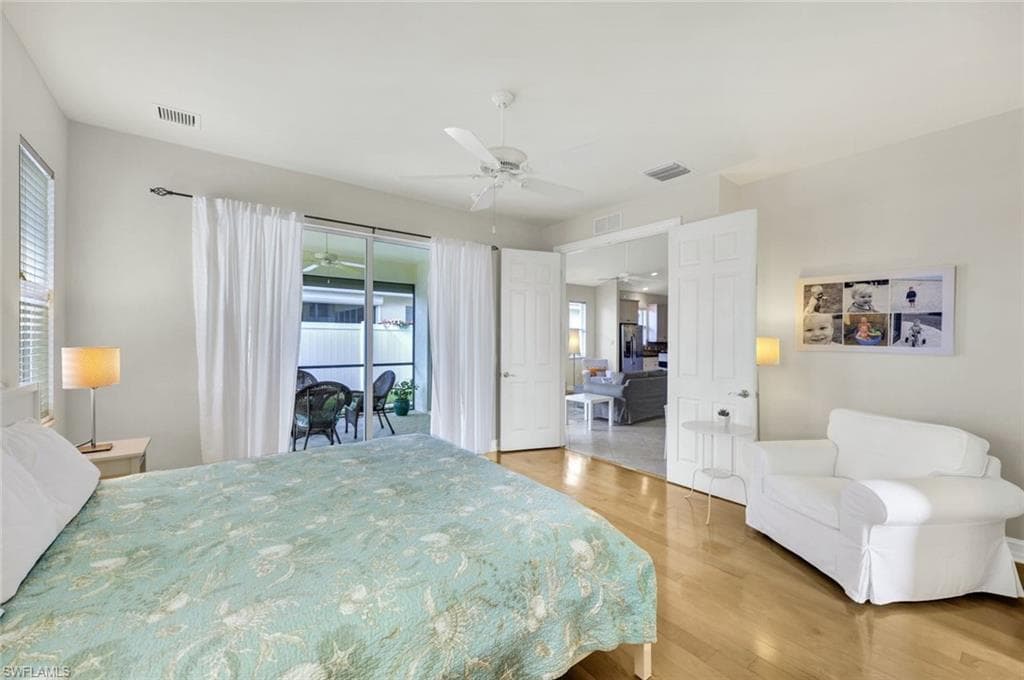 684 98th Ave N, Naples, FL 34108-15