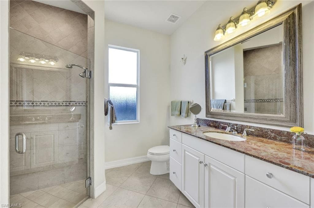 684 98th Ave N, Naples, FL 34108-16