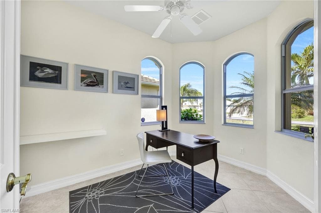 684 98th Ave N, Naples, FL 34108-20