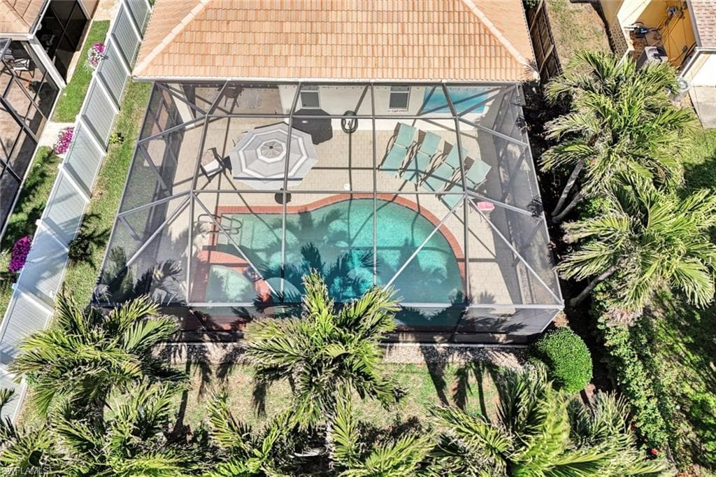 684 98th Ave N, Naples, FL 34108-27