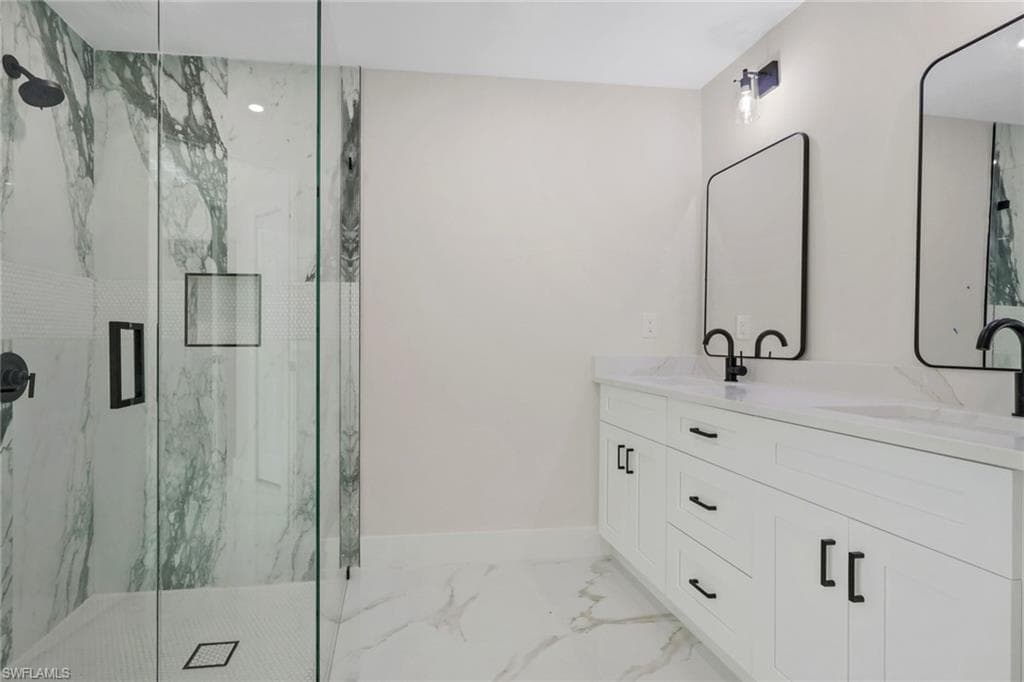 436 41st Ave NE, Naples, FL 34120-18