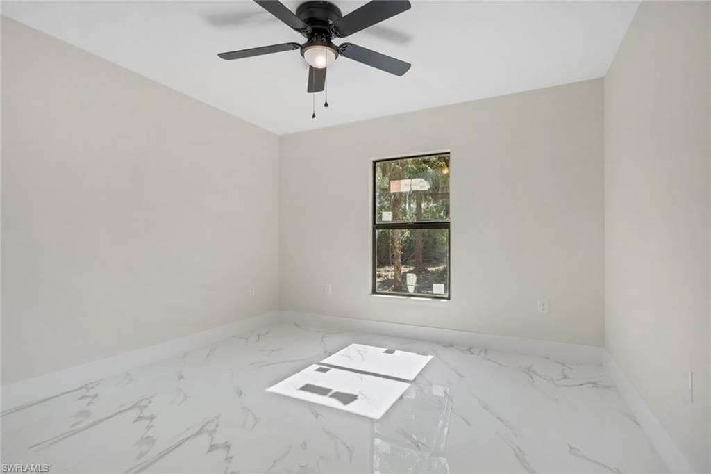 436 41st Ave NE, Naples, FL 34120-22