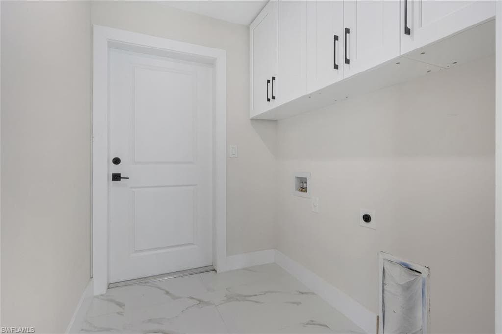 436 41st Ave NE, Naples, FL 34120-24