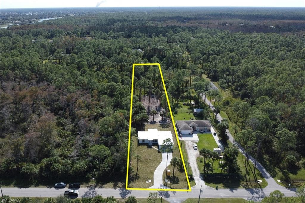 436 41st Ave NE, Naples, FL 34120-29