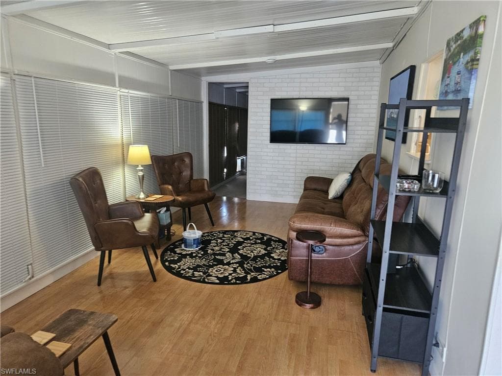 9 Garnet Dr 9g, Naples, FL 34114-11