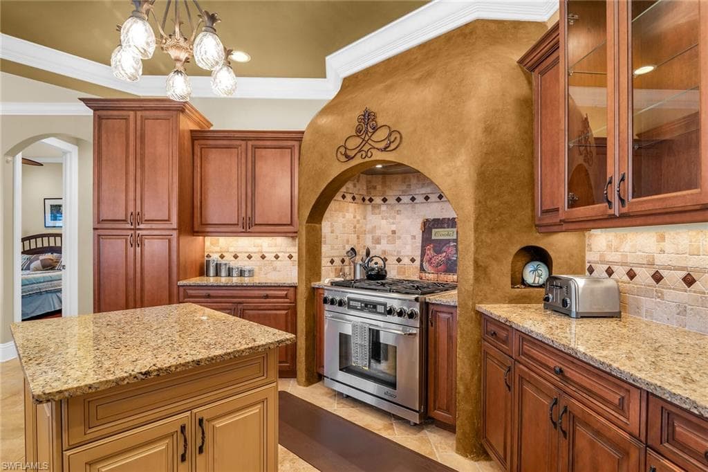 171 Sunset Cay, Naples, FL 34114-15